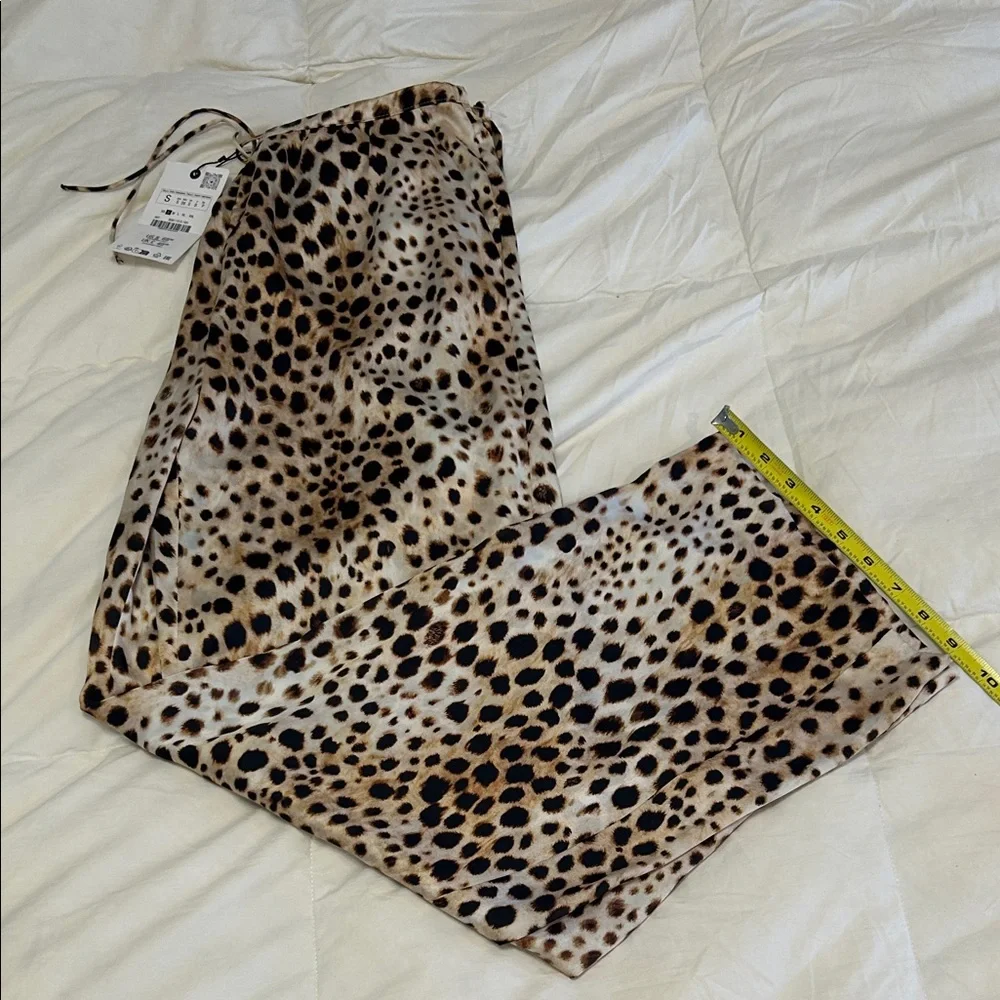 NWT Zara Two Piece Set Leopard Print Wide Leg Pants Small Cowl Top XS